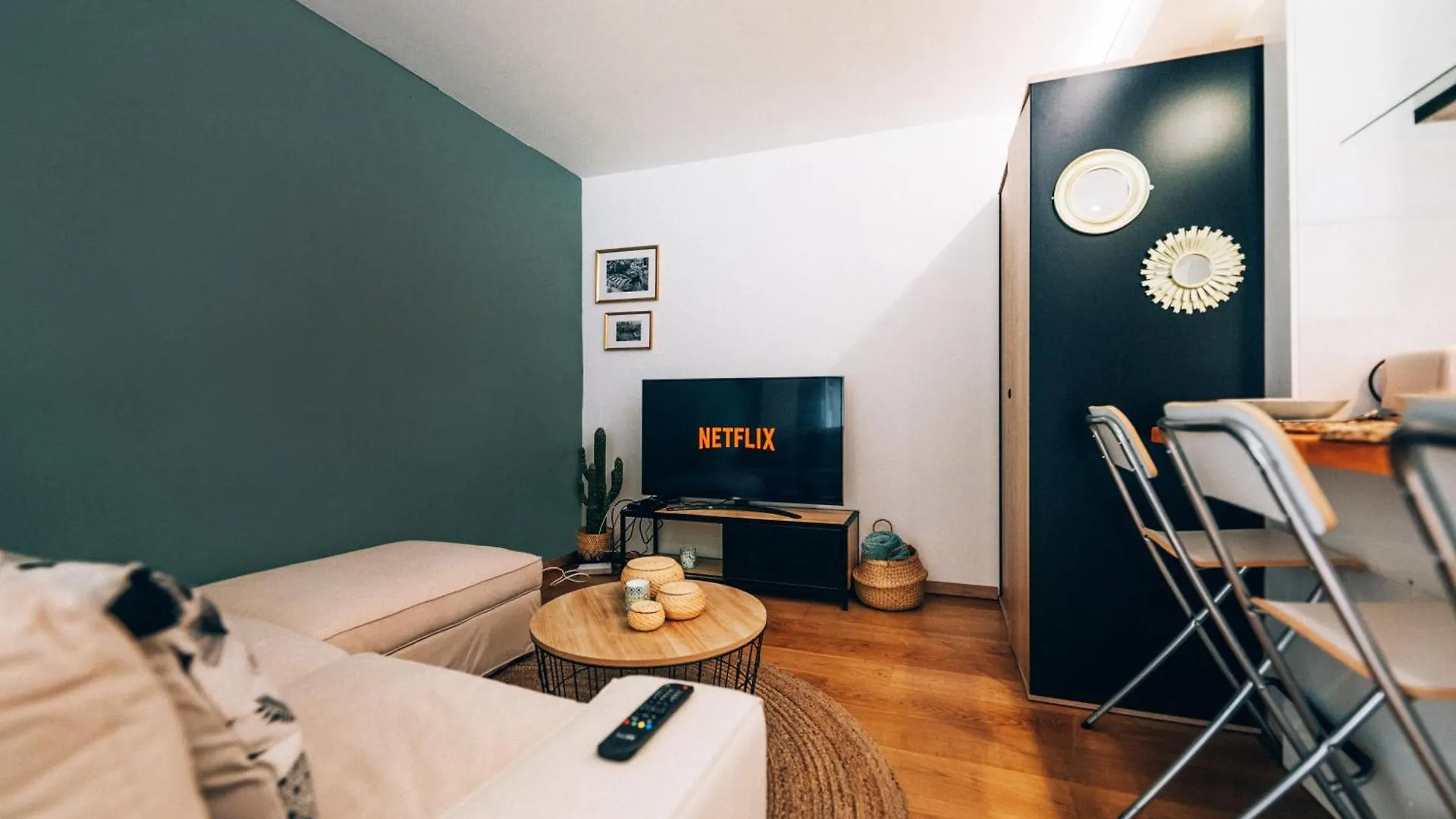Cozy Central Studio With Private Terrace Luxembourg Apartment